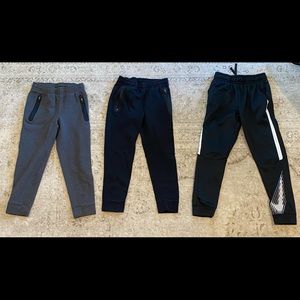 Boys jogger lot of 3 Medium NIKE and Old Navy